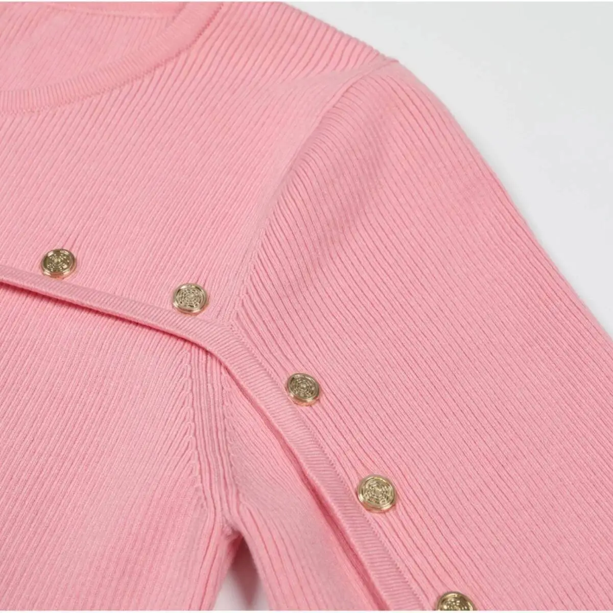 LEOSOXS فساتين محبوكة قصيرة وردية اللون رقبة دائرية وزر كعكة التنانير قصيرة الأكمام فستان صيفي نحيف جودة عالية الملابس النسائية 2025