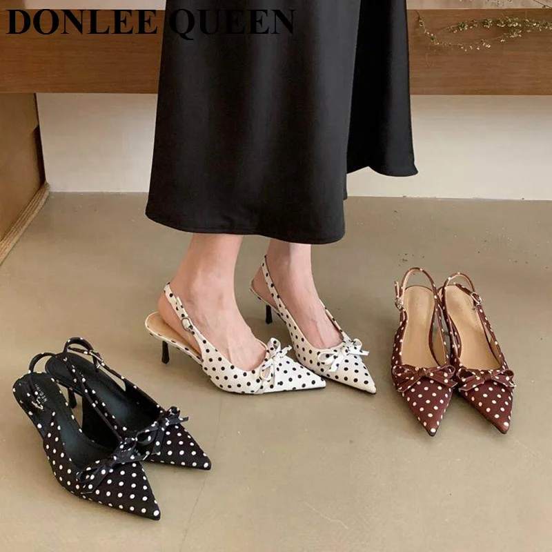 

Брендовые женские модные босоножки с острым носком на среднем каблуке, с узлом и точками, летние мюли с ремешком на пятке, элегантные туфли с бантом-бабочкой для вечеринок, коллекция 2026