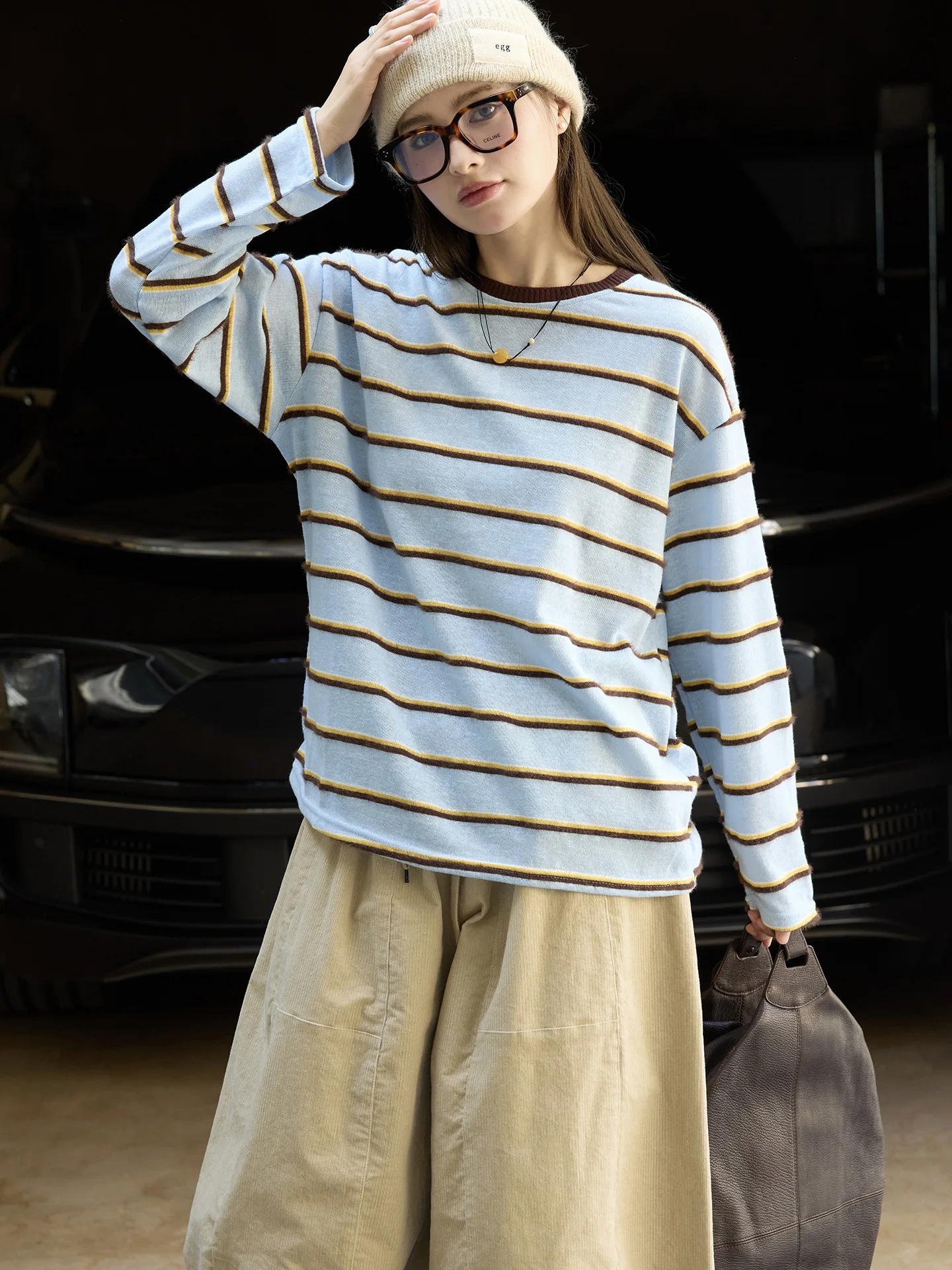 T-shirt a righe in peluche dal design allentato coreano nuovo autunno top casual dimagrante allentato per le donne