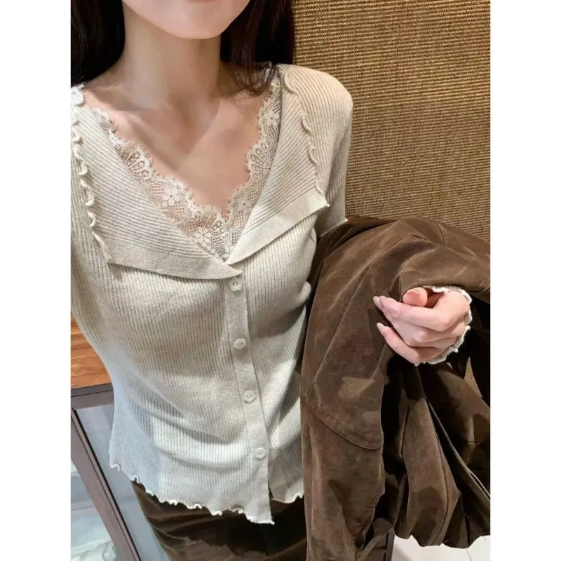 French Lace V-neck Splicing Fungus Edge Long-sleeved Sweater for Women Autumn Winter New Bottoming Shirt Top CardiganYY4