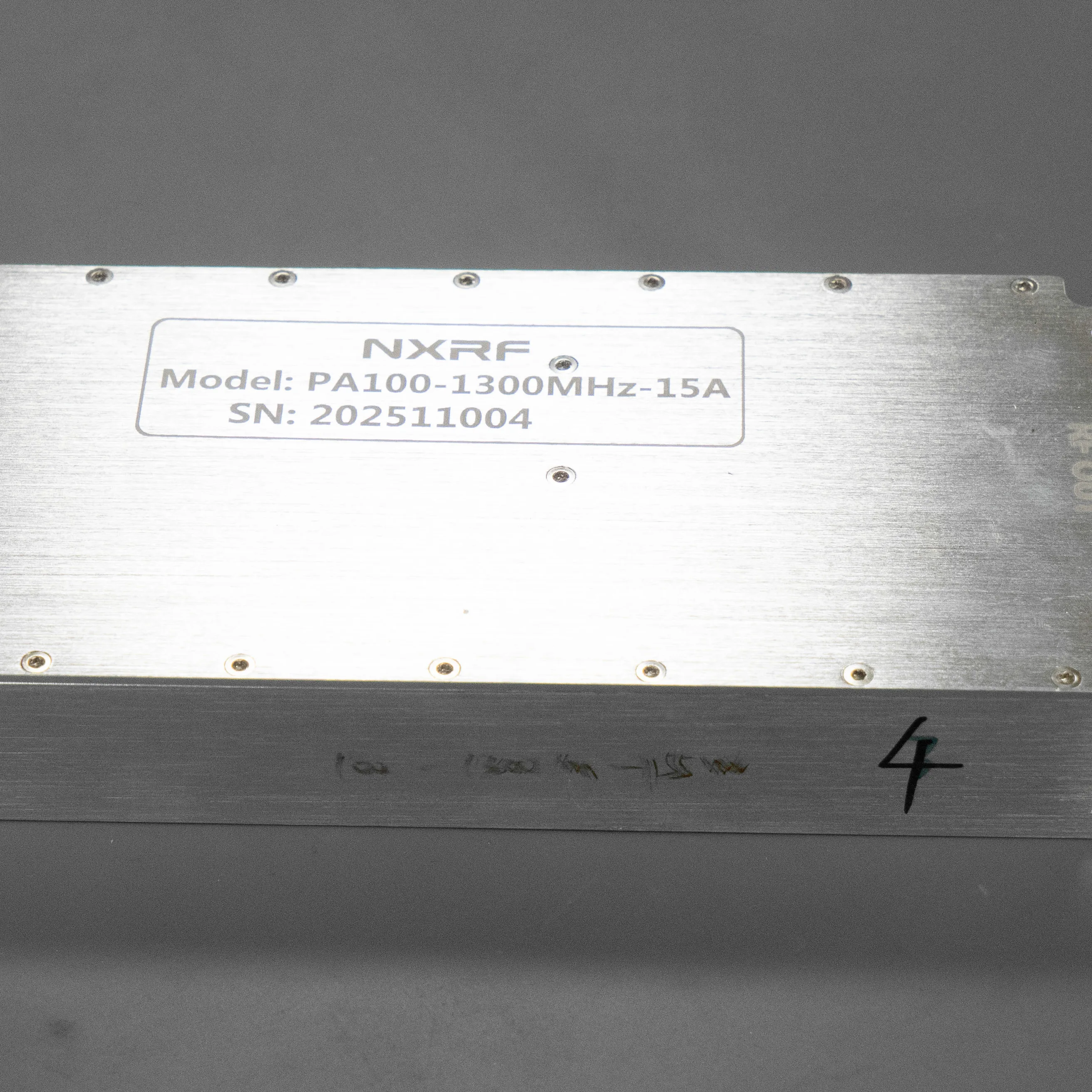 

Solid-state High-power Continuous Wave GaN Pulse Amplifier Module LORA FPV 100W 100-520Mhz Power Wideband Amplifier