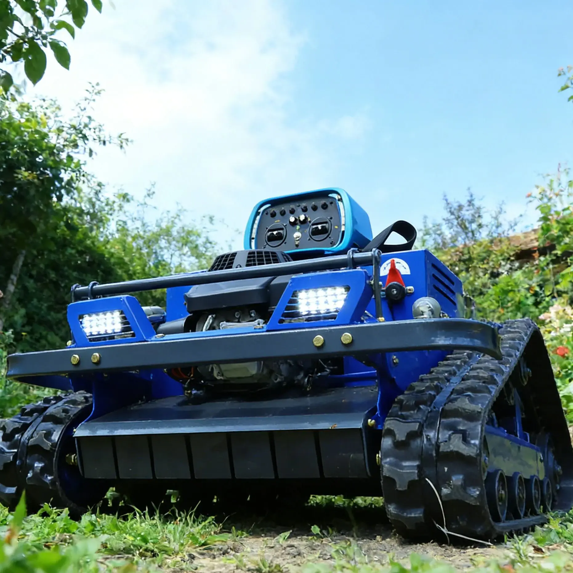 Customized New Arrival Remote Control Lawn Mower Portable Compact Design Ideal For Home Garden Backyard Small Area Grass Cutting
