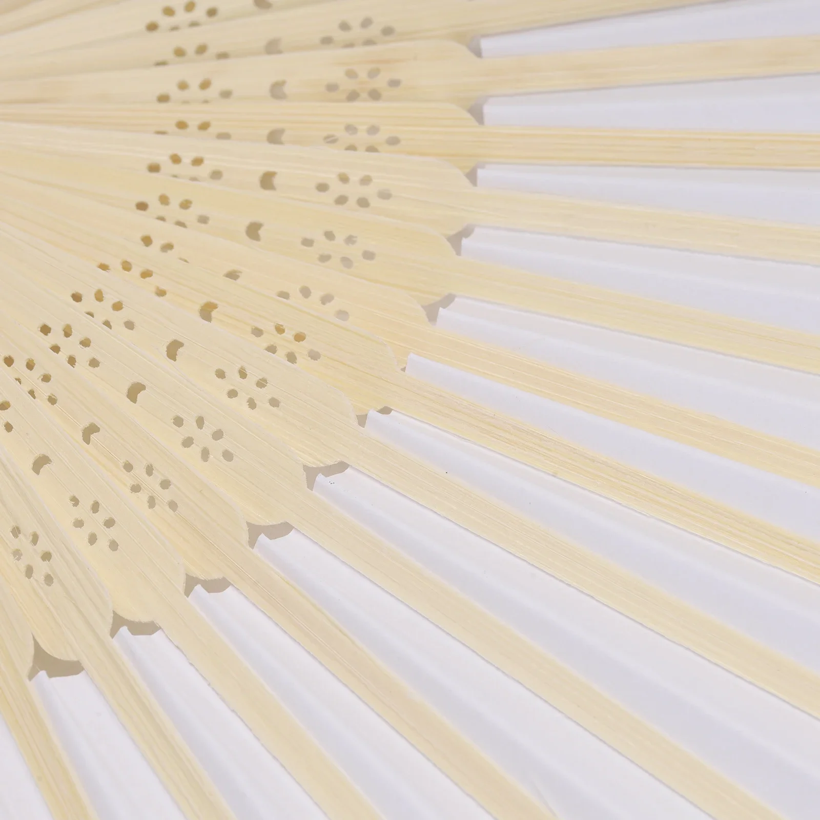 10Pcs/Lot White/Pink Paper Hand Fan Bamboo Folding Fan (21cm/8.2inch) for DIY Patterns, Children\'s Painting, Wedding,Decoration