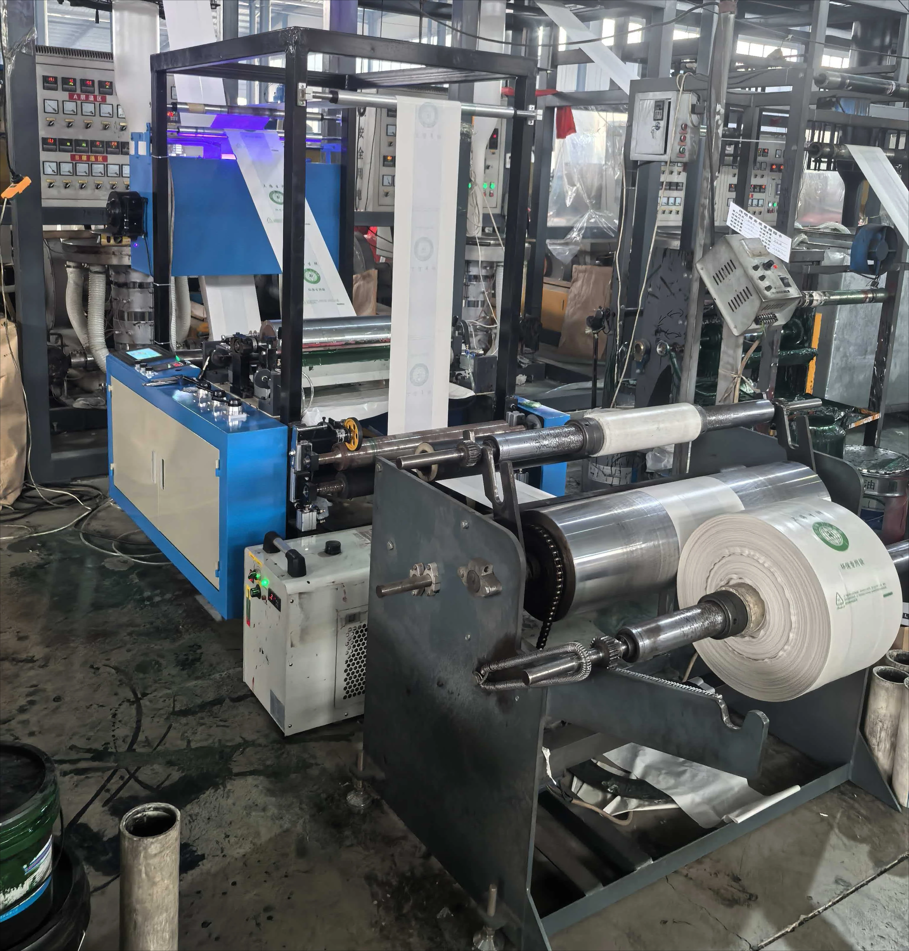 Efficient and Cost Saving Roll Free Vest Bag Advertising Bag Roll Printing Special UV Flexographic Printer