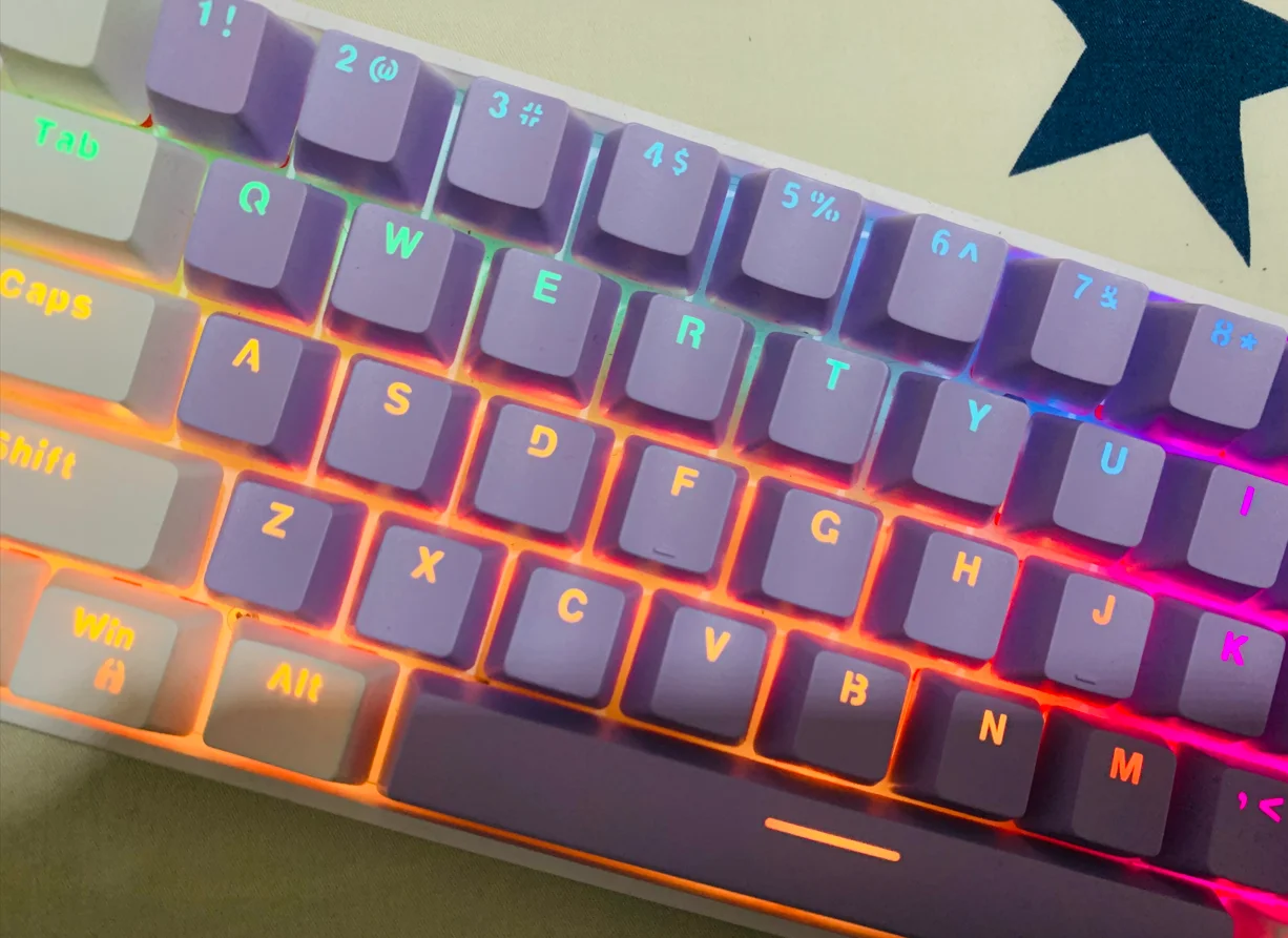 Nowe 104-klawiszowe nasadki na klawisze ABS OEM Podświetlenie Dwukolorowy zestaw klawiszy do przełączników Cherry MX 61/87/104 Klawiatura