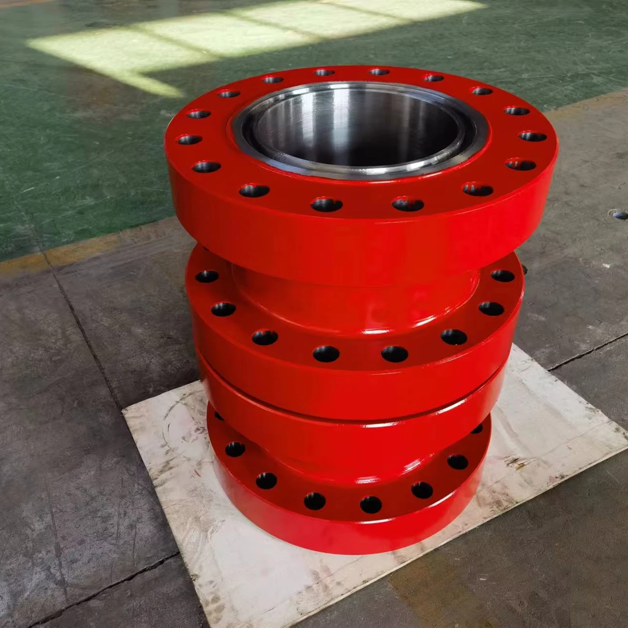 Highly interchangeable API standards Reducing flange