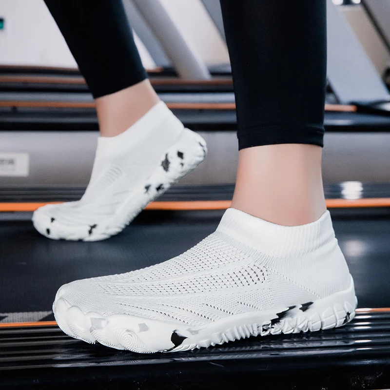 

Aqua Shoes For Women Barefoot Water Shoes Anti-Slip Quick-Drying Outdoor Beach Upstream Wading Swimming Shoes Men Sneakers
