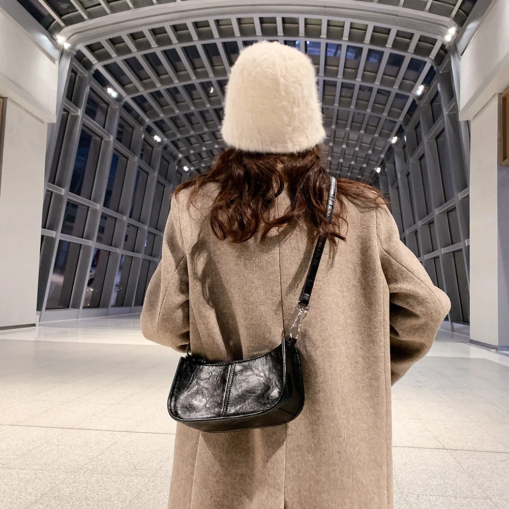 

Women Retro Shoulder Bag Adjustable Strap Underarm Satchel Bag Casual Vintage Armpit Bag Crossbody Sling Bag Daily Dating Purse