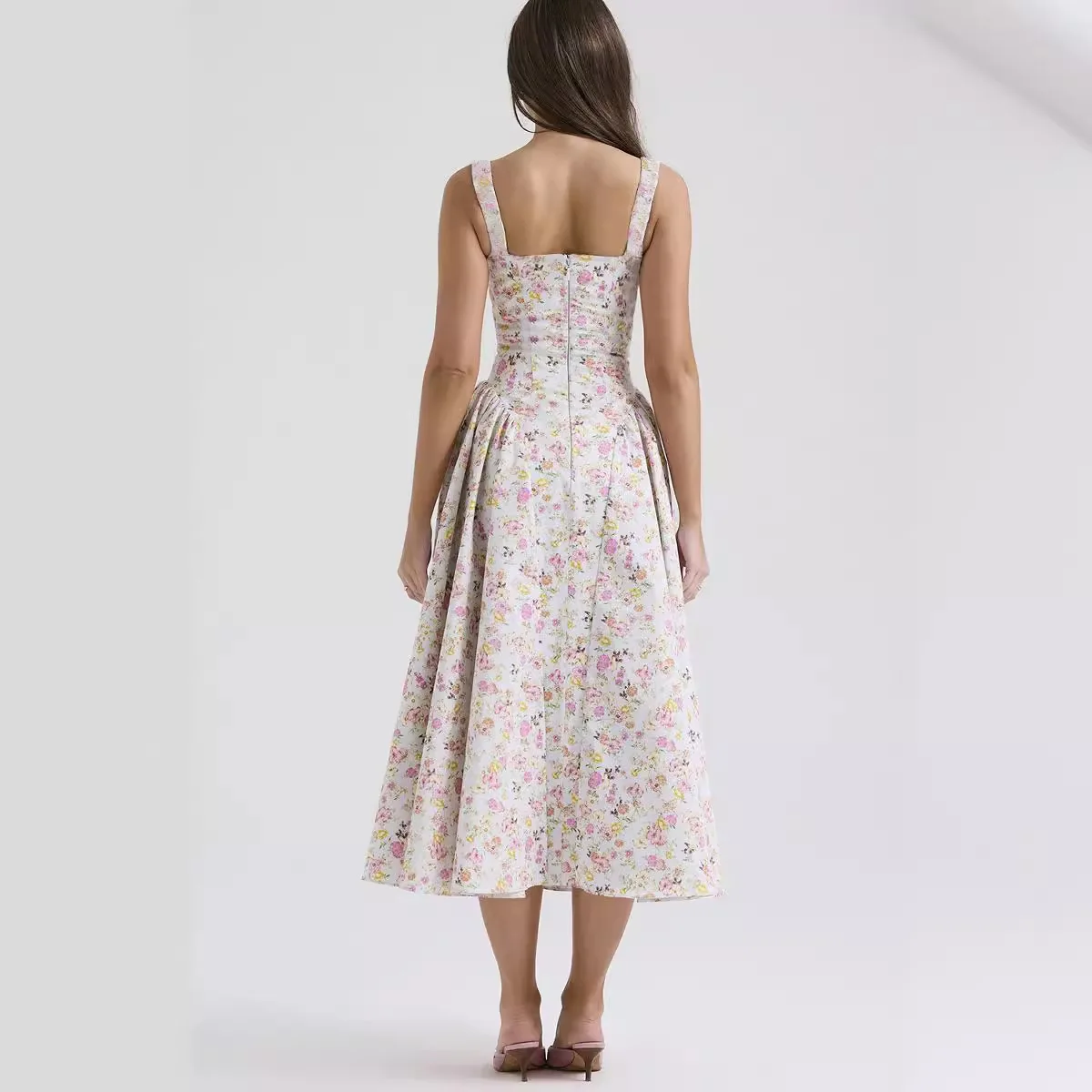 Summer new floral camisole long dress with exposed back print elegant French dress temperament large swing dress2024