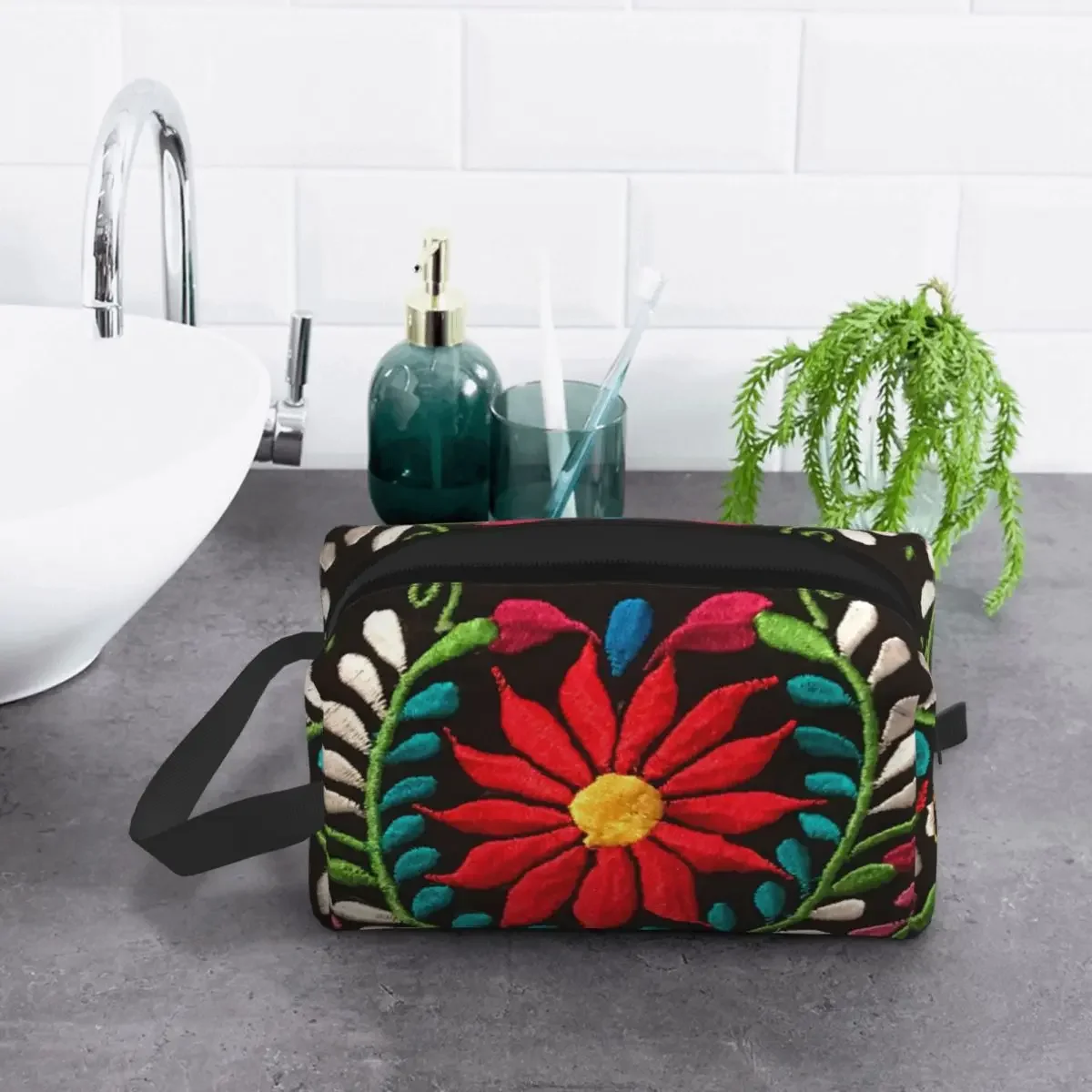 Mexican Spanish Embroidery Flowers Travel Toiletry Bag Women Traditional Textile Flowers Makeup Organizer Storage Dopp Kit