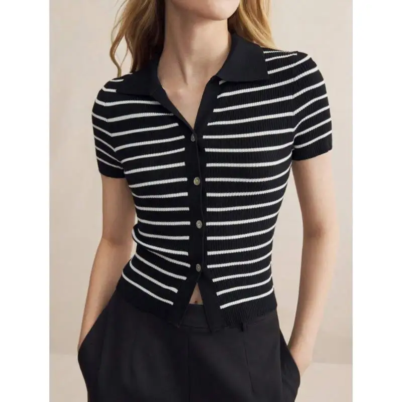 

Ele Knwear ort Sve Ne Buttoned Striped Knitwear Autumn New Sle Romantic Faionable for Middle-Aged Women