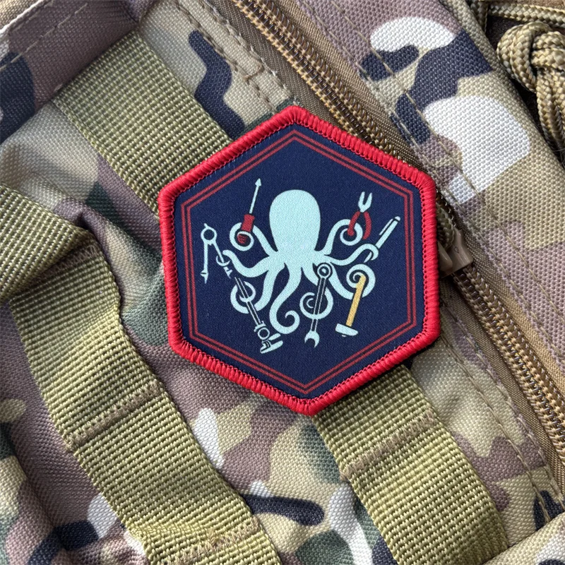 Parche táctico pulpo garras con MOLLE velcro para ropa y mochilas - imagen 4