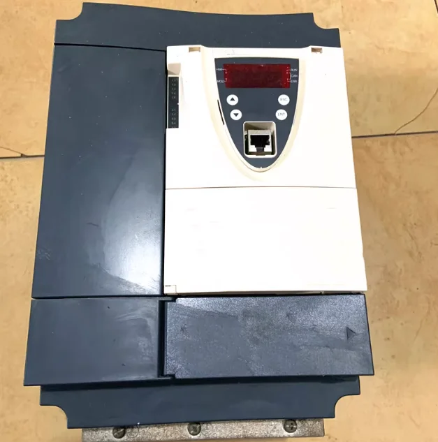 

1 шт. оригинальный ATV71HD11N4 новый оригинал в продаже