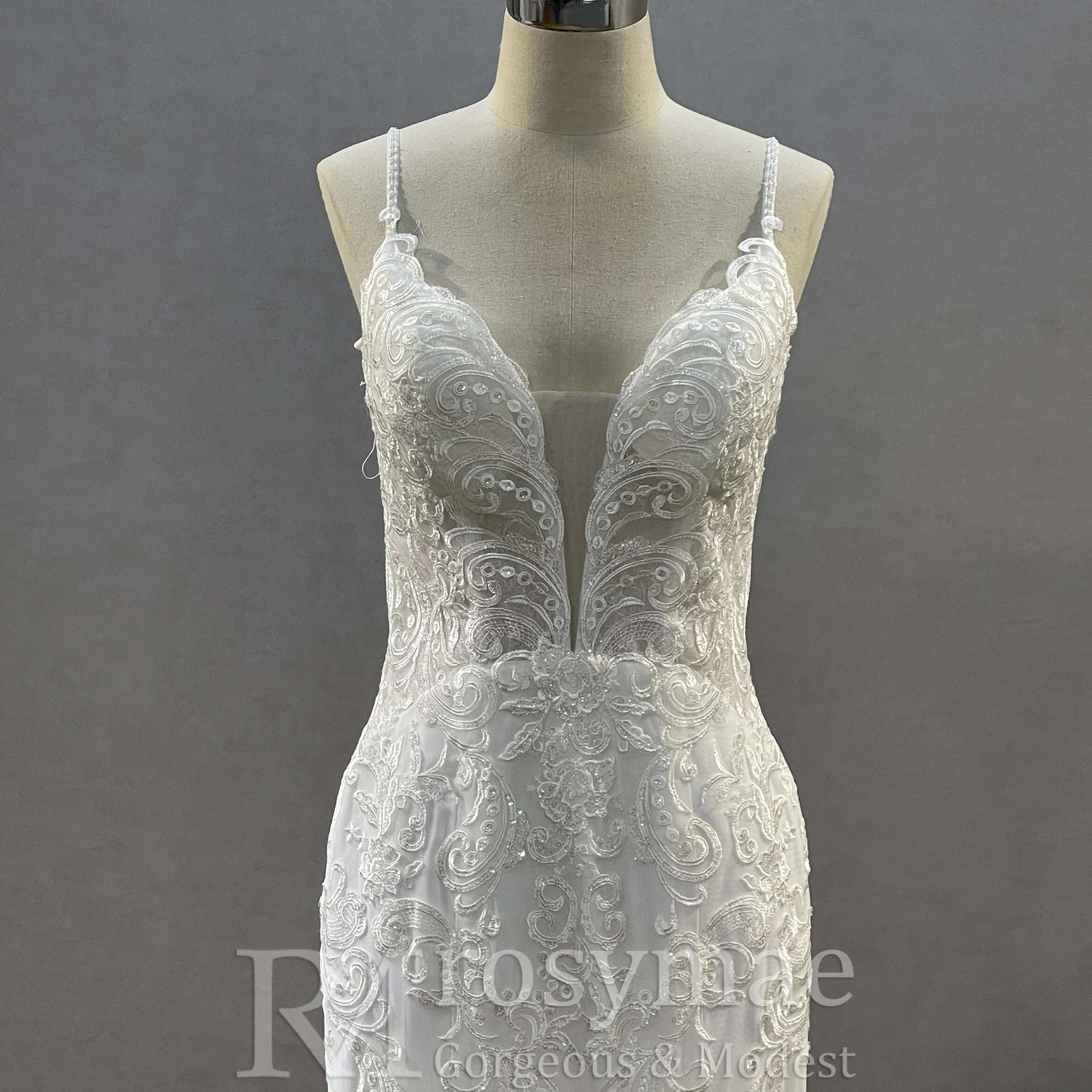 

Rosymae Backless Lace Spaghetti Straps Mermaid Wedding Dress Plunging V-Neck Gown for Brides