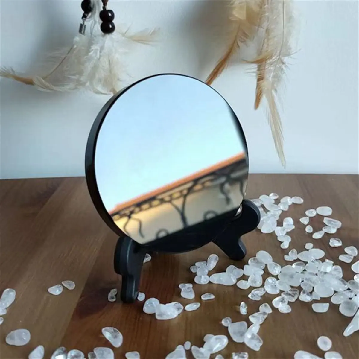 Nieuwe hoogwaardige natuurlijke zwarte obsidiaan scrying spiegel helende kristallen steen ronde plaat spiegel home decor met plank