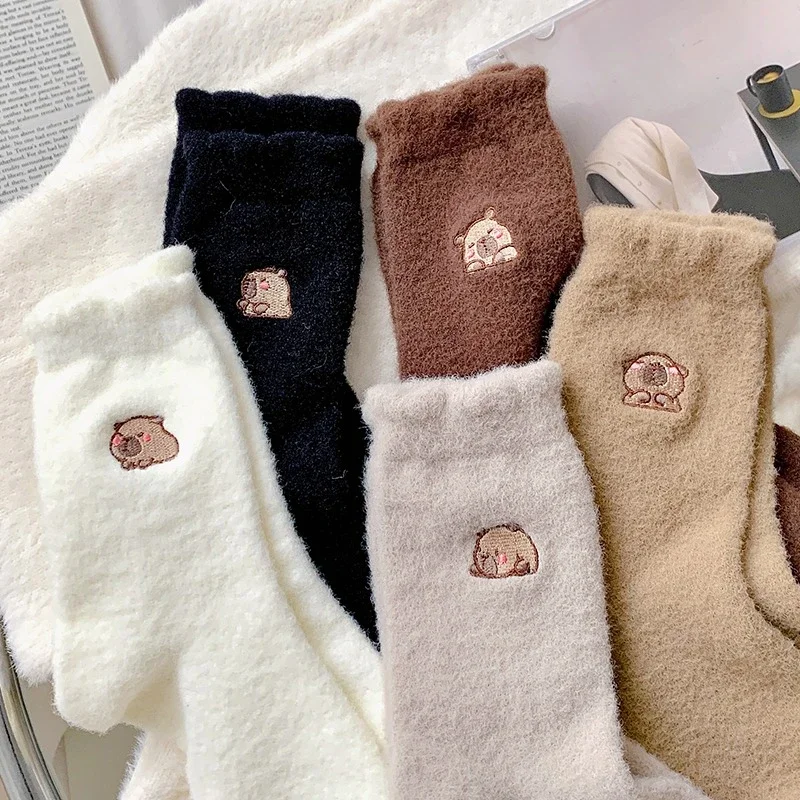 

1-4pairs Australian Velvet Women's Socks Capibala Cartoon Embroidery Mid Tube Socks with Thick Plush Floor Socks