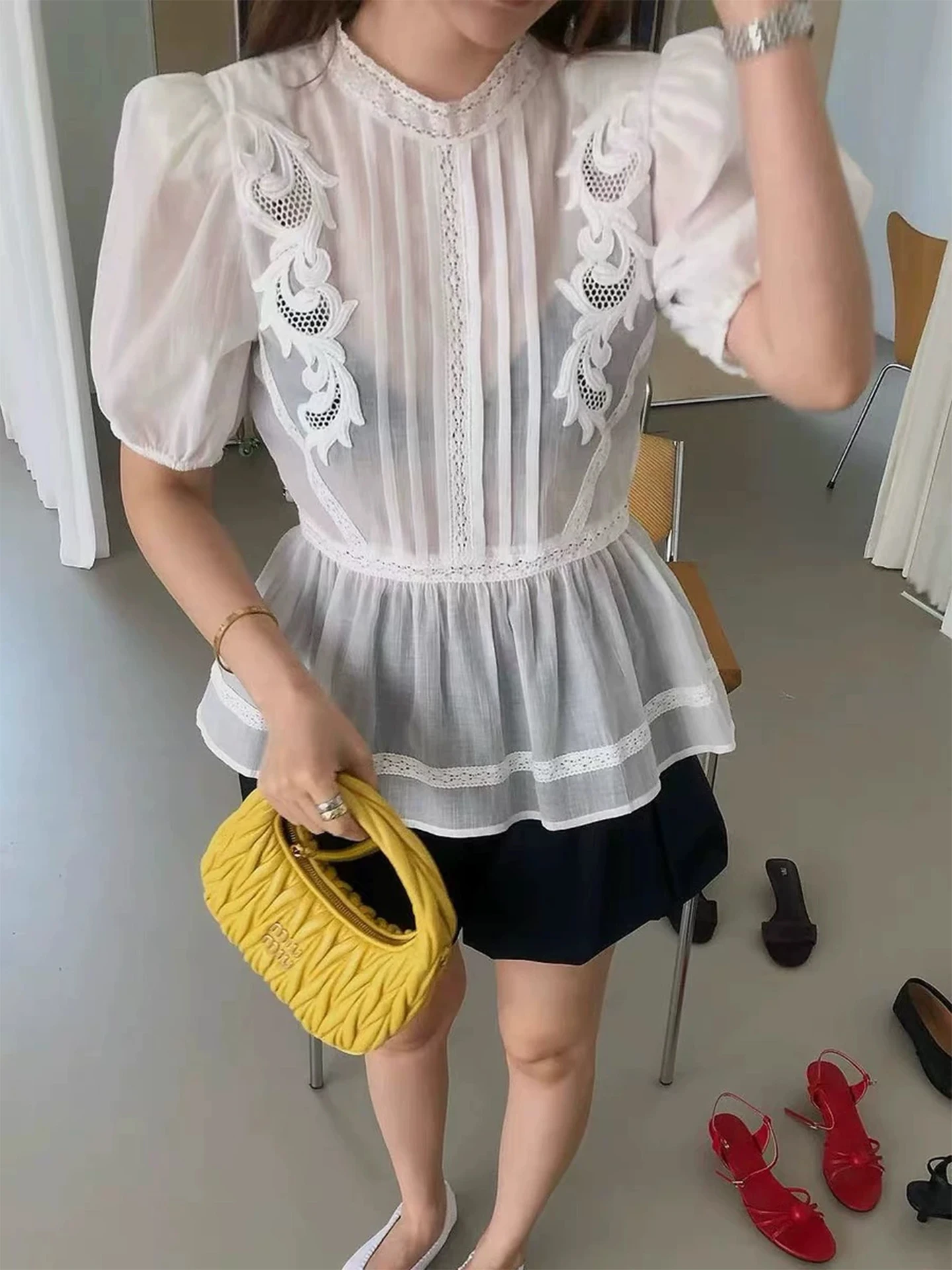 

Retro Heavy Embellished Ruffle Bubble Sleeve Shirt Women's Slim Fit Waist Cinching Thin Top Summer New Style Versatile