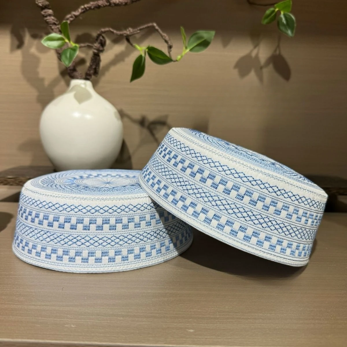 Gorros musulmanes para hombres, ropa para niños, gorro Kipa Kufi, oración islámica saudita, turbante bordado de lujo, envío gratis, impuesto de Turquía, 03324