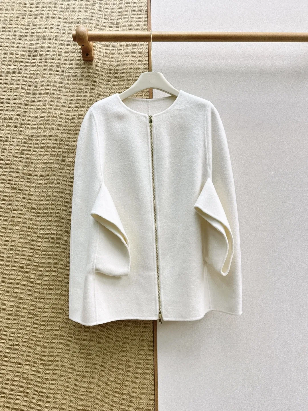 2026 Autumn Winter Minimalist Bat‑sleeve Cape Coat, Custom 10% Cashmere 90% Wool, Original Tailoring Elegant Women Outerwear