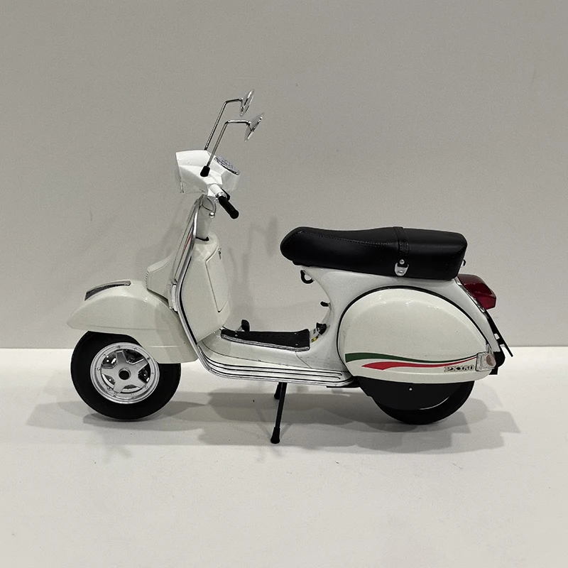 Diecast 1/10 Scale VESPA PX150 Motorbike Alloy Motorcycle Model Toys Simulation Collectible