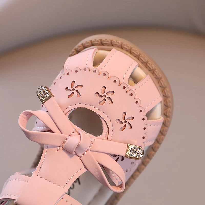 2024 Summer New Girls' Sandals  Children's  Soft Sole Shoes Trendy Princess Shoes  Walking Shoes