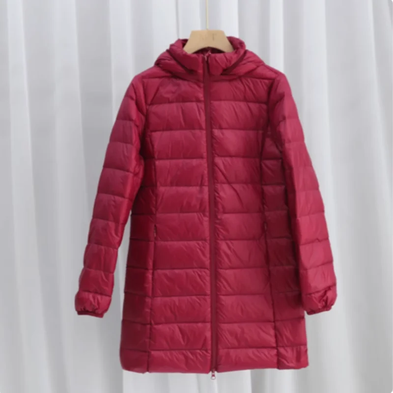 

Новинка 2025, осенне-зимний женский легкий пуховик, повседневная простая пригородная съемная шапка для мамы, женская куртка