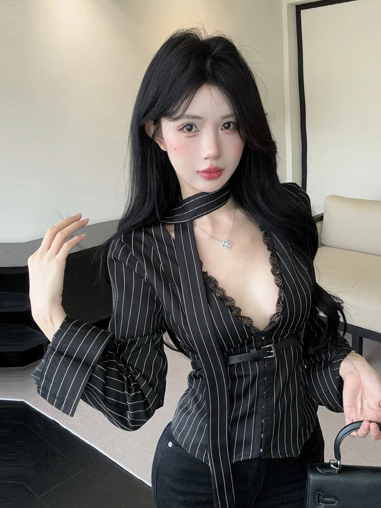 

Foamlina Женская модная полосатая рубашка с принтом 2025 Весна Осень Кружевной подол с v-образным вырезом и длинным рукавом с скрытой пряжкой Тонкая элегантная рубашка Топ