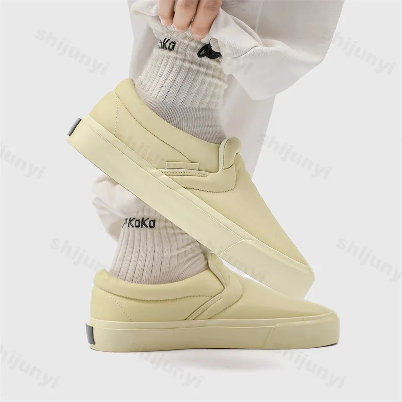 

Осень 2024, новый лаконичный дизайн, мужские повседневные туфли с низким берцем, модные трендовые универсальные удобные кроссовки без шнуровки на плоской подошве