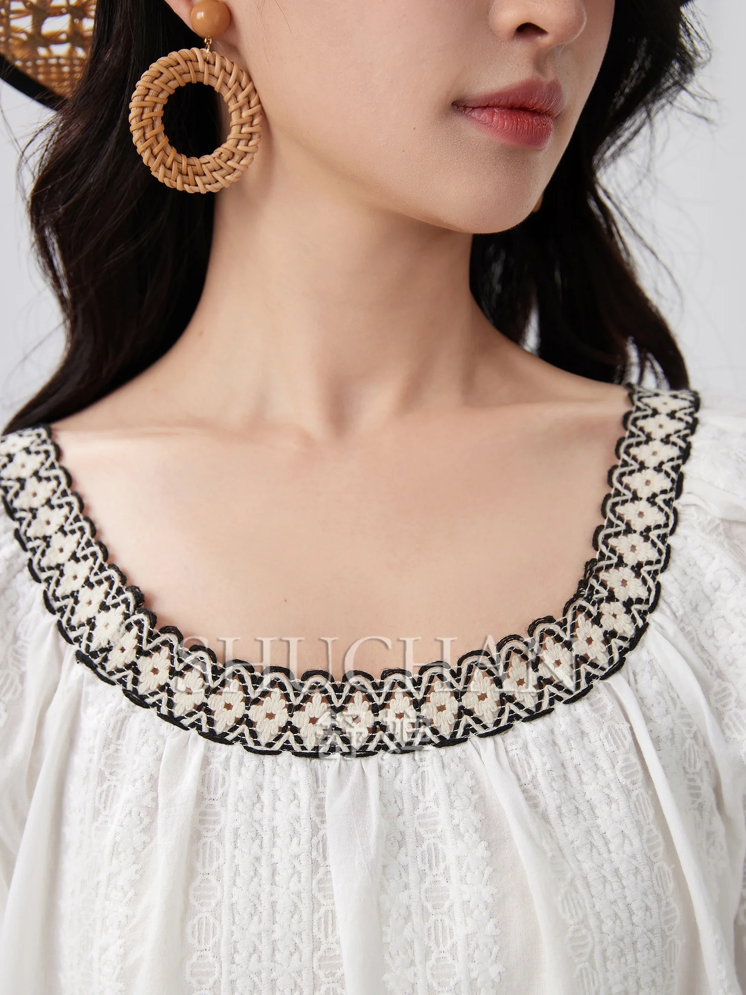 100% Cotton Heavy Industry Embroidery Crochet Exquisite U-neck Blouse Women 2025 Summer Women Tops