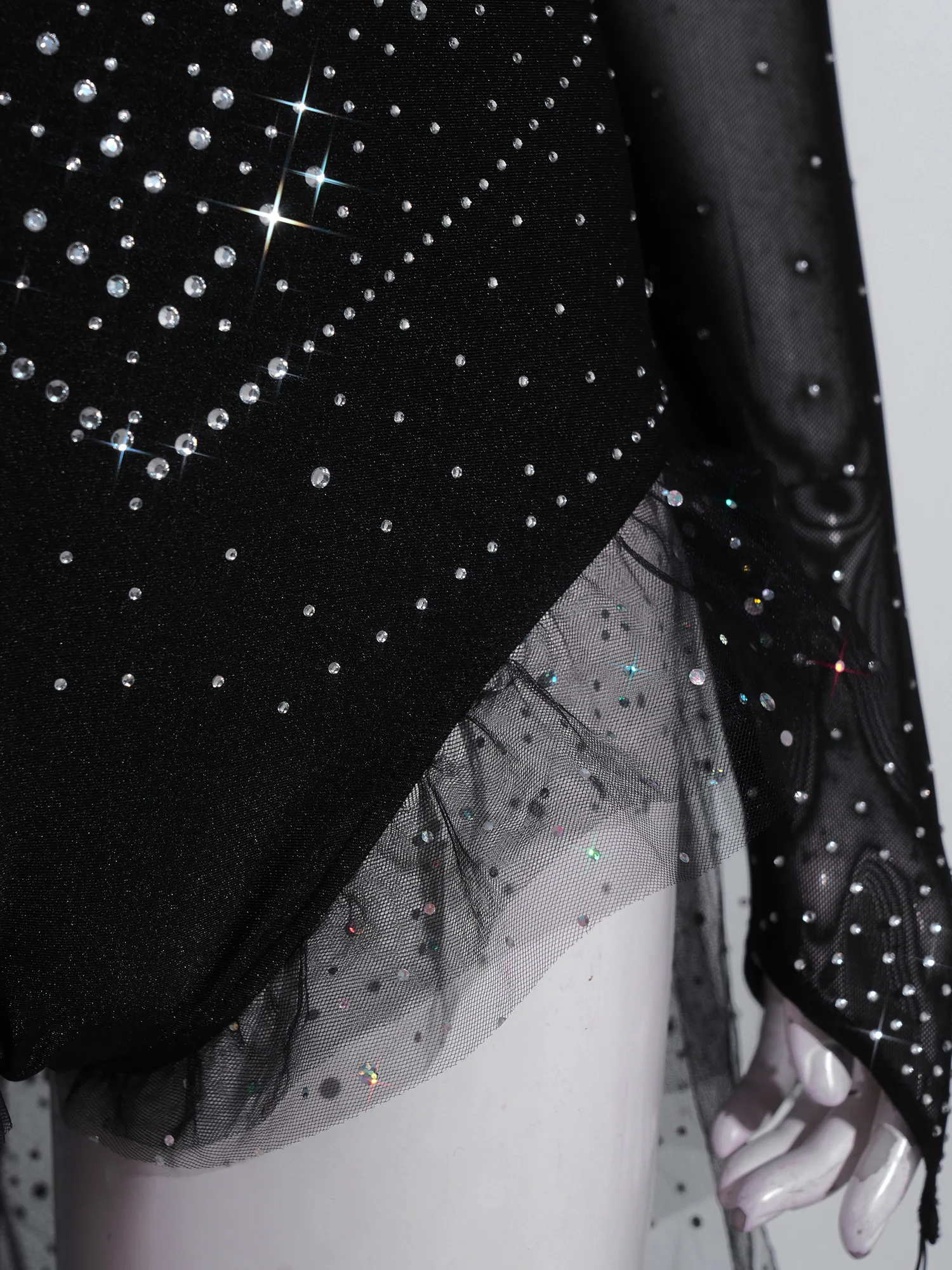 Damen Eiskunstlauf-Bodysuit mit Langen Ärmeln, Strass-Verzierung, Stufenförmigem Rüschen-Tüllrock, Leotard-Jumpsuit für Ballett-Wettbewerbe und Tanzbekleidung – Detail 19