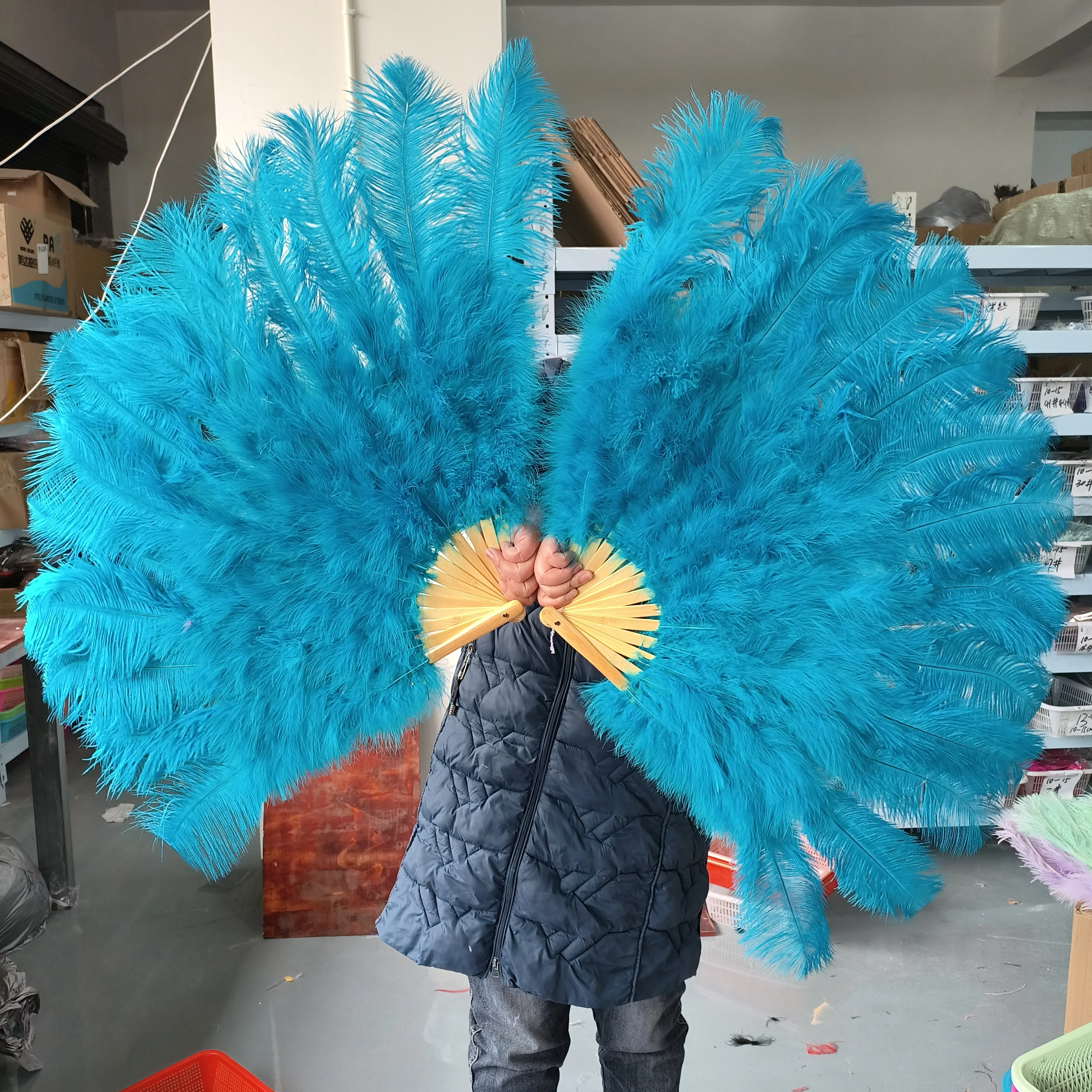 Wholesale 10PC Lake Blue Ostrich Feathers Small Fans for Carnival Belly Dance Magic Show Stage Performance Props Customized