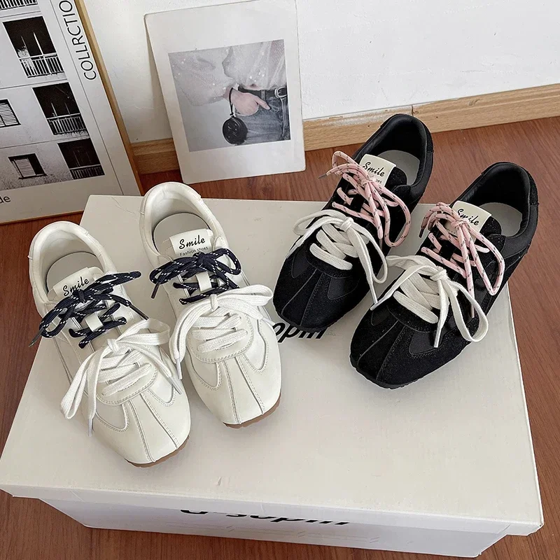 2024 New Retro Lacing Breathable Women\'s Thick Bottom Pleated Casual Sneakers White Shoes