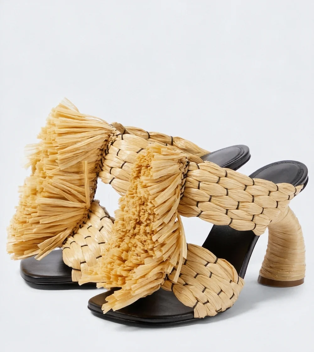 صنادل نسائية عصرية بكعب عريض و - مراجعة Mule Slip On وسعره