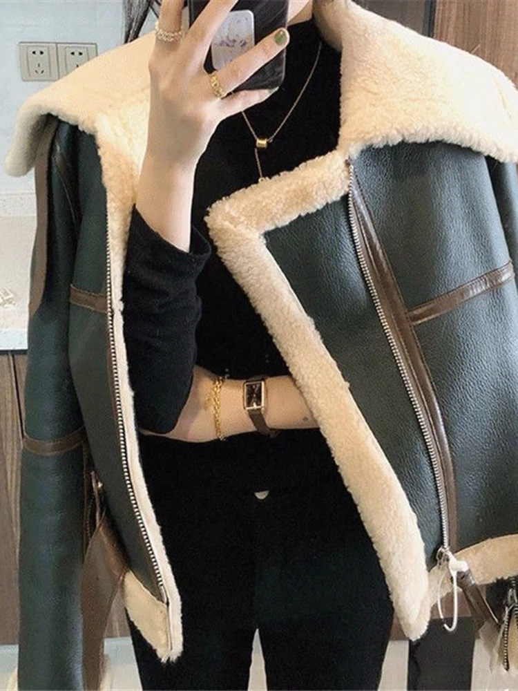 BZVW Fur and fur one-piece thickened sheep shearing short winter outfit green 2024 motorcycle suit big collar jacket women's new