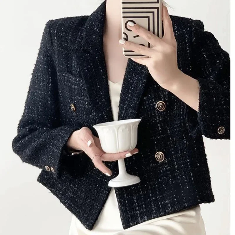 2023Fashion Long-sleeved Blazer Small Fragrance Coat Women's Spring New Korean Version Loose Check Black Temperament Short Coat