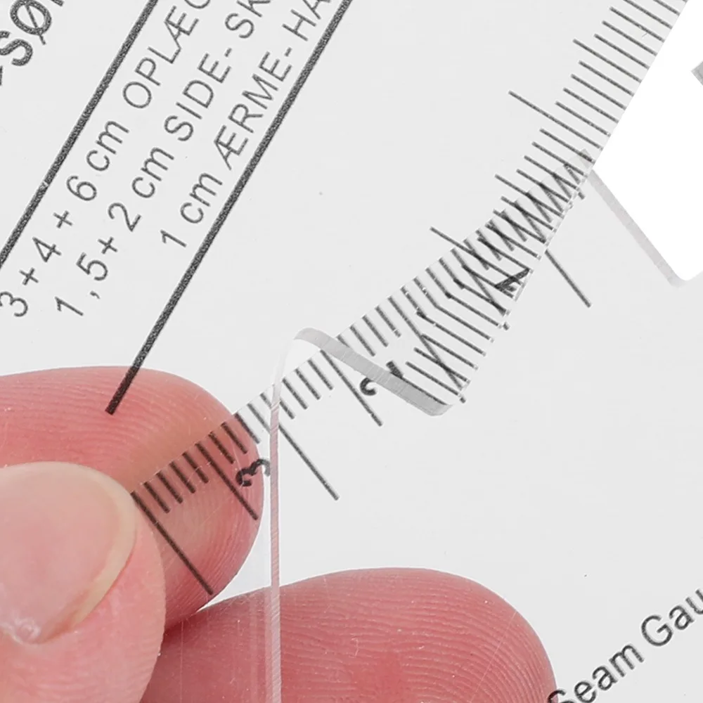 2pcs Portable Clearly Visible Scales Patchwork Ruler Draw Stitch Marks Plastic Measuring Gauge Dressmaking Ruler For Quilting