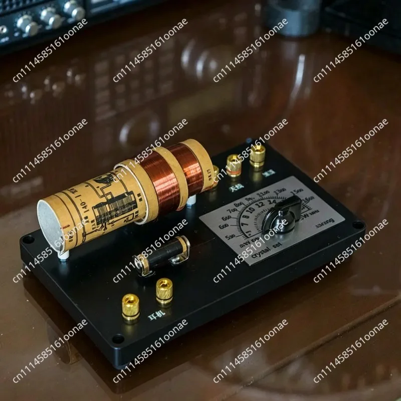 140-1 Ore Radio, Diode Detection, Size 200mm * 120mm * 75mm, Ore Radio