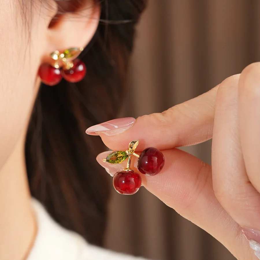 Sweet Red Cherry St…