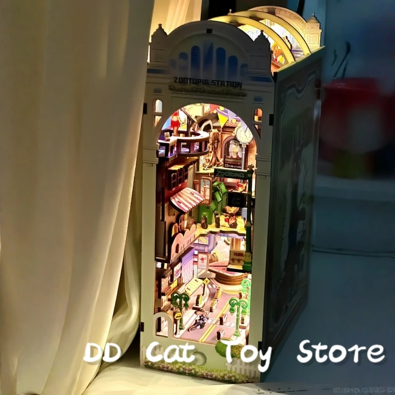 

In Stcok Genuine Disney Zootopia Book Stand 3d Toy Rabbit Judy Nick Birthday Ornament Toy Lovely Model Xmas Surprise Gift