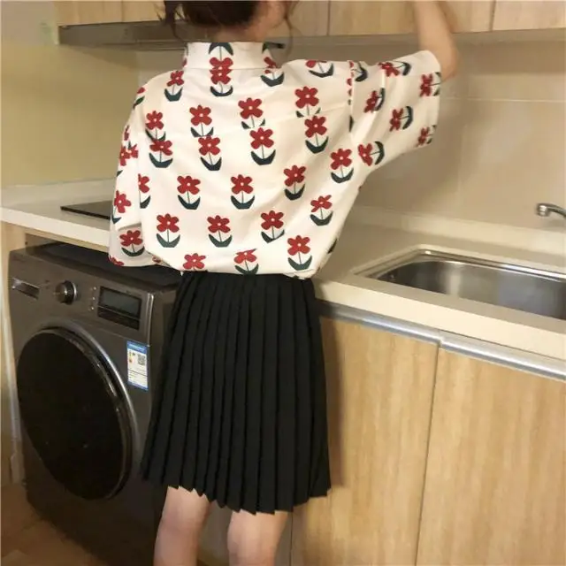 Spring and summer Korean style loose small lapel short-sleeved shirt for female students flower print top holiday style shirts