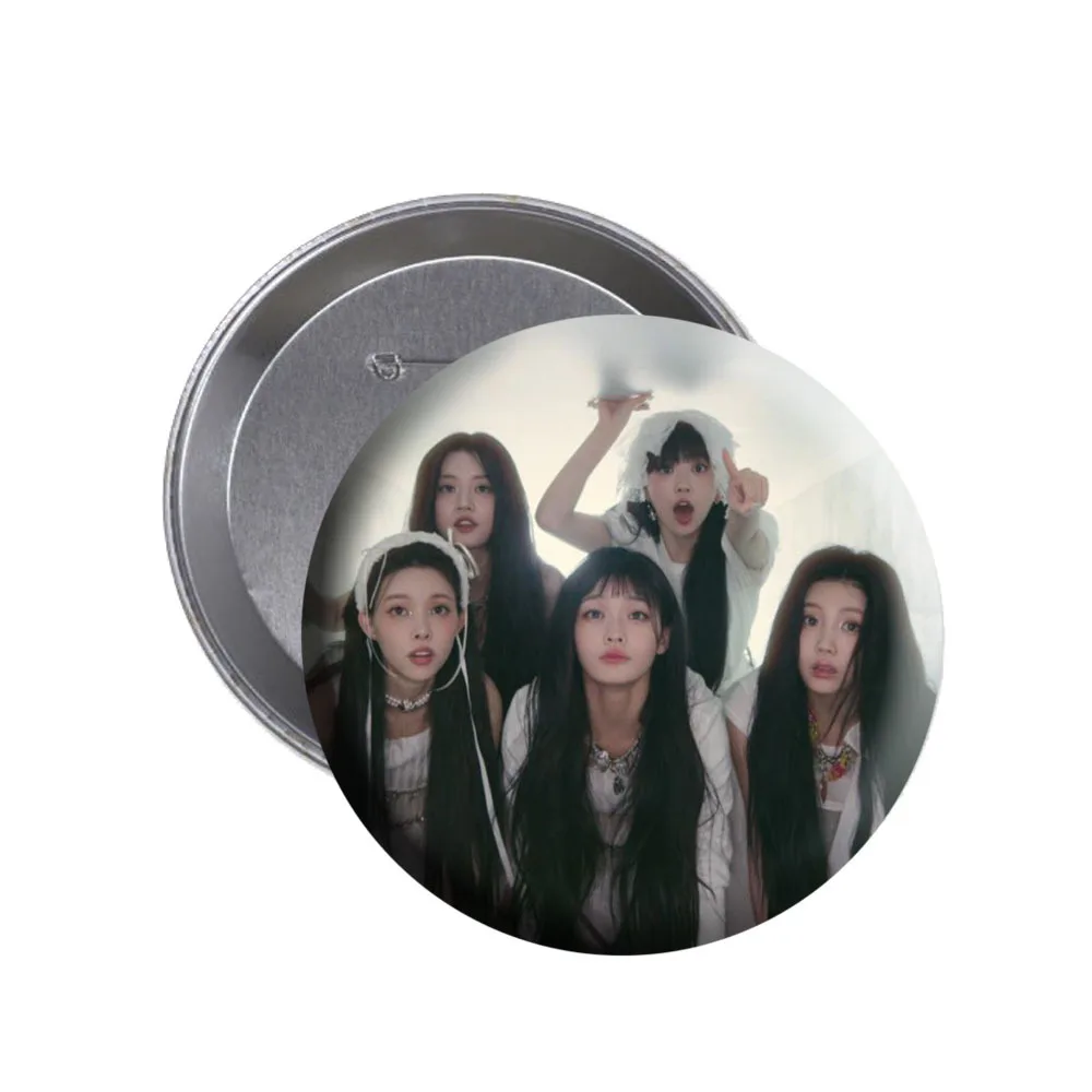 Kpop ILLIT Metal Brooch 5.8MM Album Super Real Me Badge Round Tinplate Bag Hat Clothes Accessories Pins Wonhee Minju Fans Gift