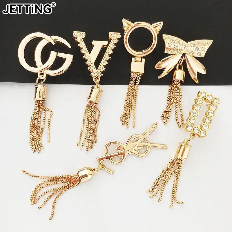 

Exquisite Metal Cute Deer Clasp Buckle Buckles Bag Purse Hat Decor With Tassel Hardware DIY Leather Craft Accessories Golden