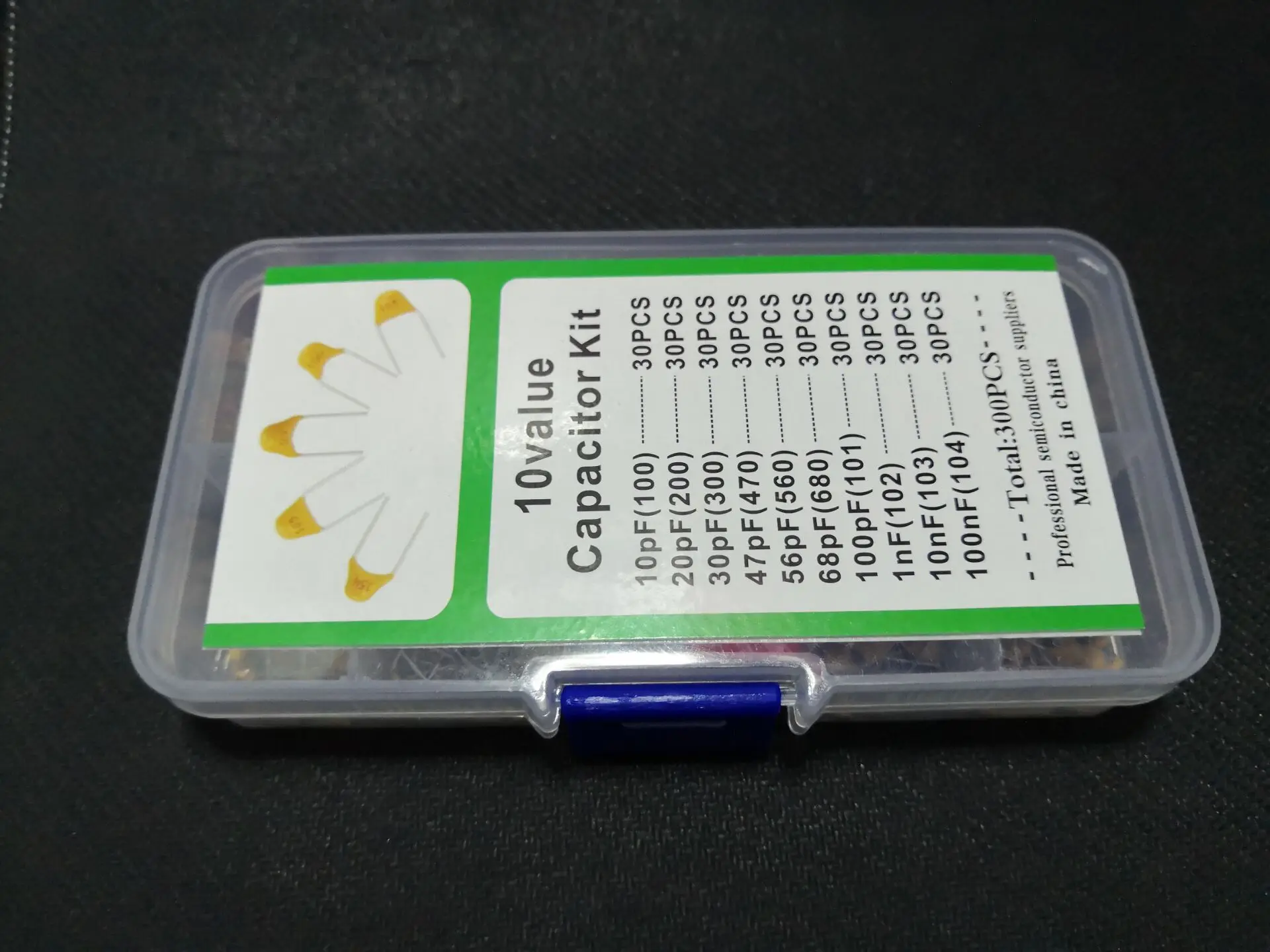 

1 коробка, 300 шт., комплект монолитных конденсаторов, 10 значений * 30 шт. 100 200 300 470 560 680 101 102 103 104 10/20/30/4756/68/p/pf 1nf 10nf 100nf