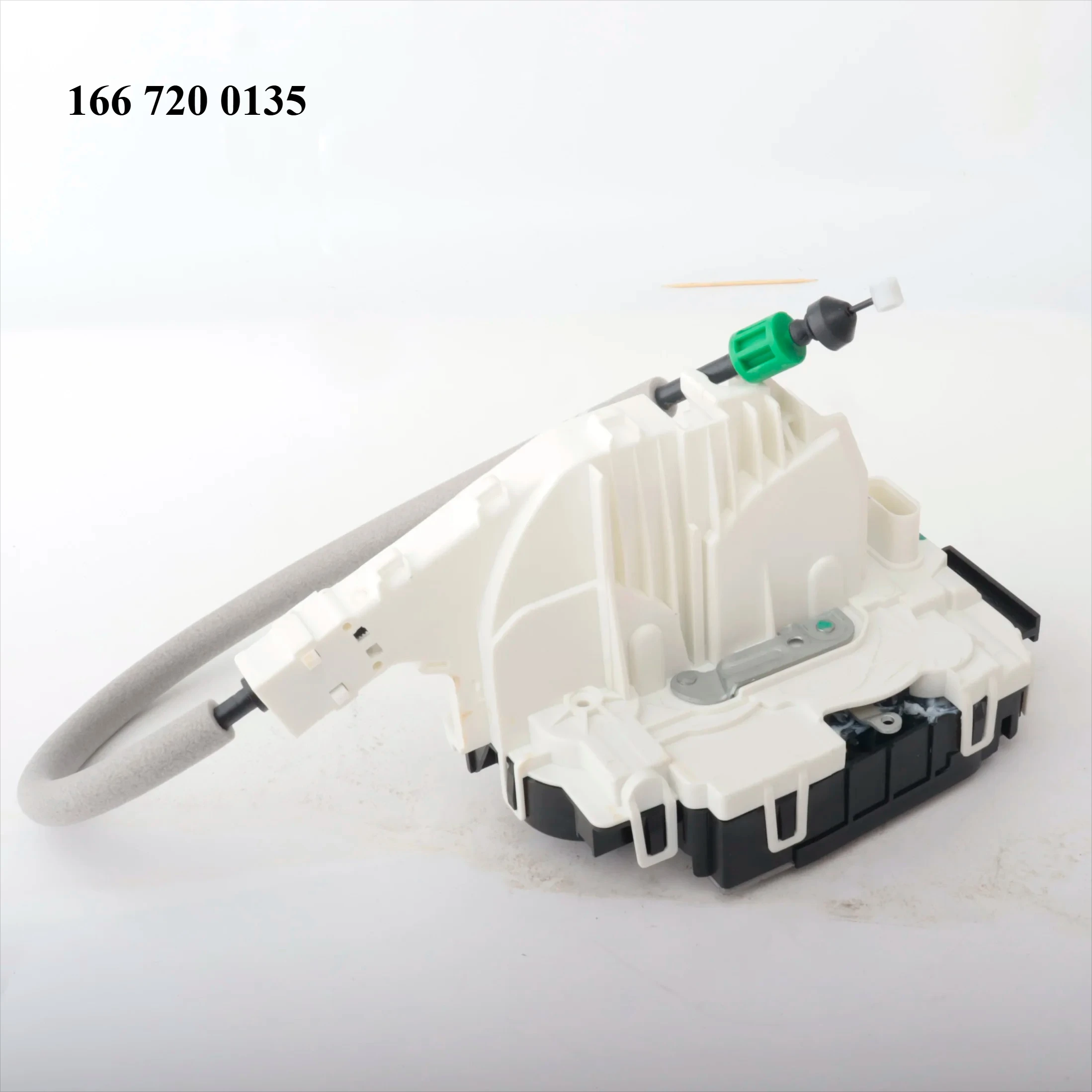 Front Door Lock Actuator Latch Motor  1667200135 1667200435 For Mercedes Benz CLA180 CLA200 CLA220 CLA250 CLA45 W166 C117
