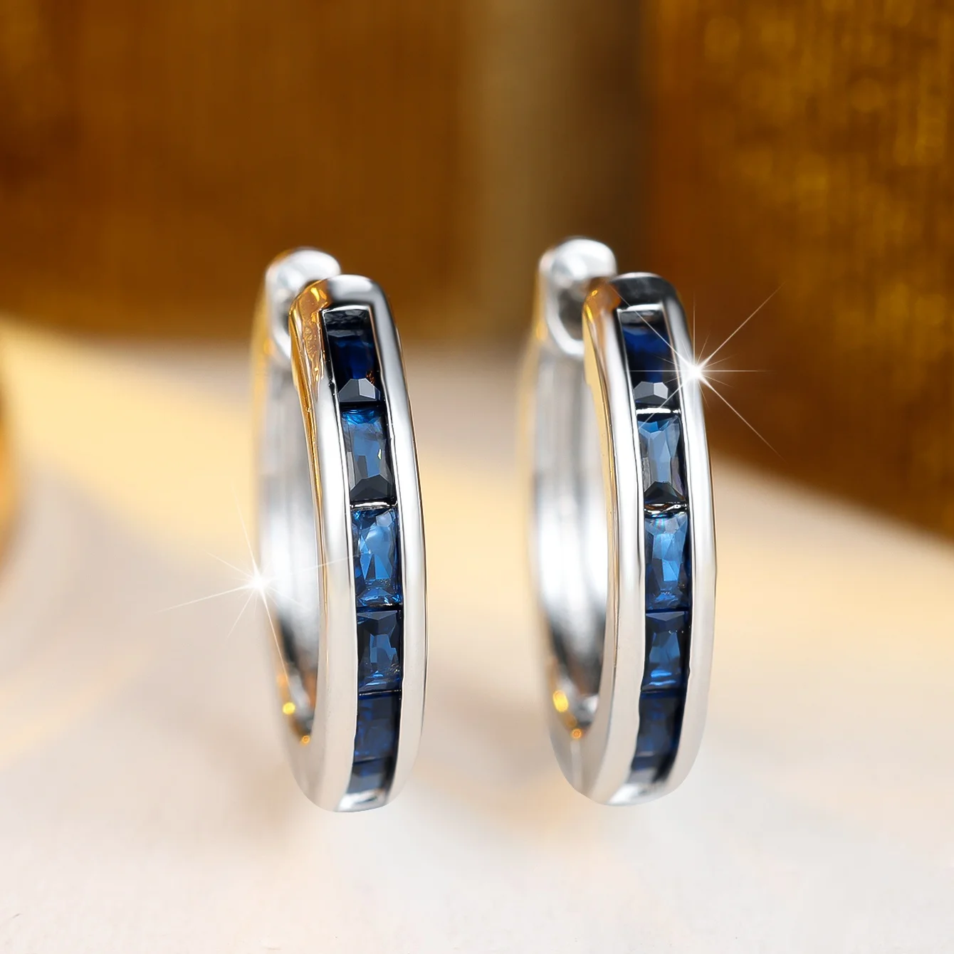 Charm Cute Luck Female Small Round Bule New Fashion Zircon Stone Hoop Earrings Vintage Silver Color Wedding Jewelry For Women