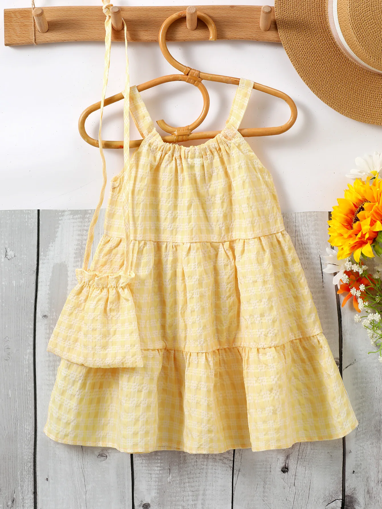 Baby girl Summer Dress Yellow Checkered Patchwork Dress Mini bag, Two pieces suitable for Cute Female Babies aged 0-24 Months