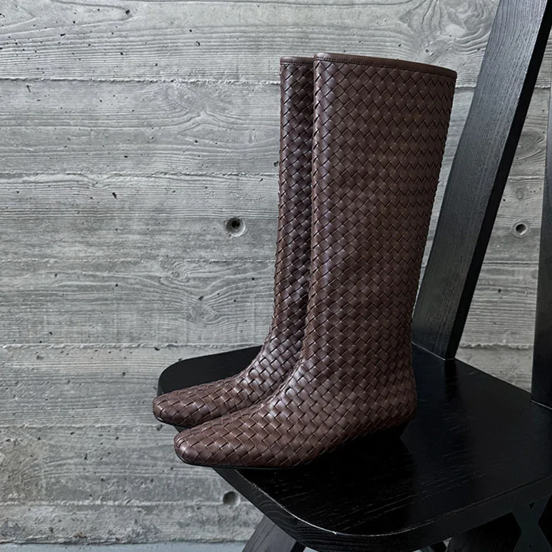 

High Quality New Cowhide Woven Wedge Heel Short Boots with A Square Toe and Mid Heel Style Genuine Leather Women Boots