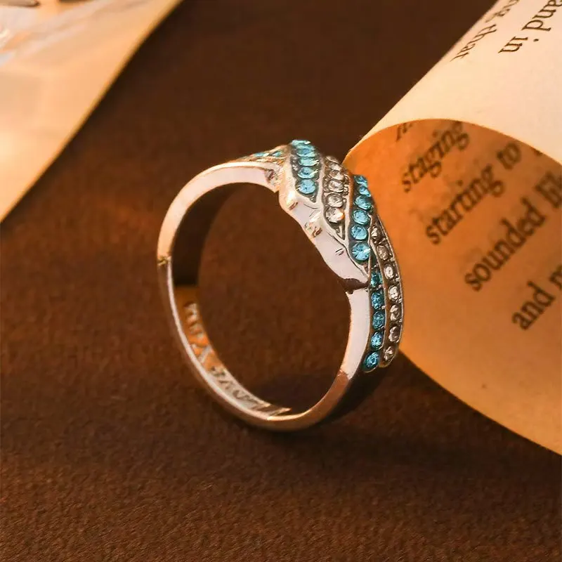 New, hot-selling, exquisite, stylish, blue and white, with scattered diamonds, romantic, feminine, high-end ring.