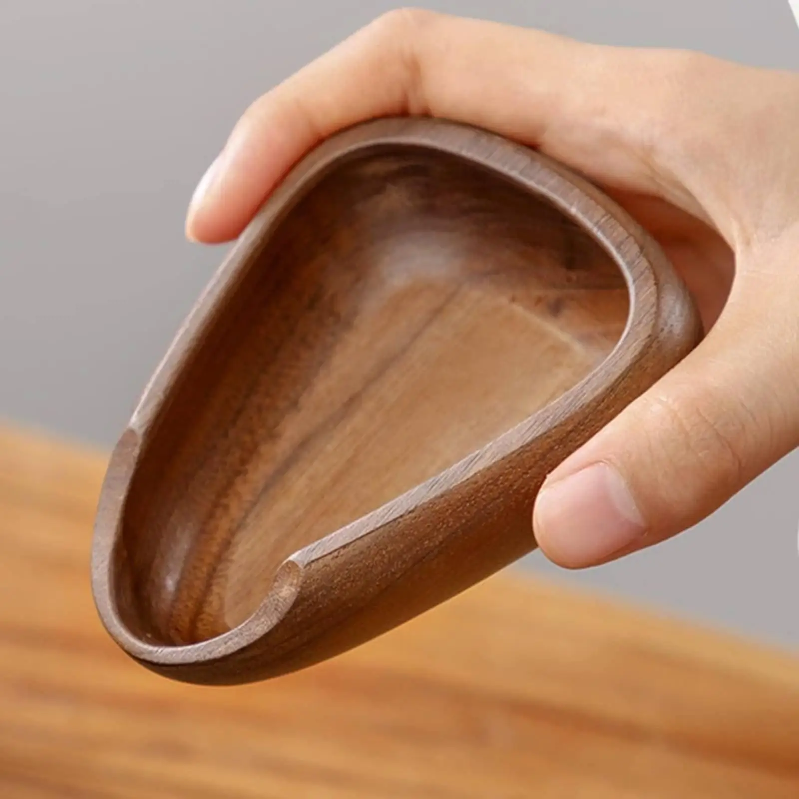 Wooden Coffee Bean Weighing Dish for Pour over Coffee Making Accessories with Tapered Spout for Espresso Grinder Dosing