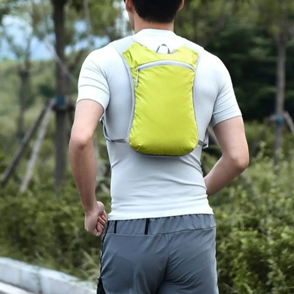 Reflective Running Hydration Vest Bag Breathable Strap Quick Dry Outdoor Running Vest Padded Strap Nylon Material